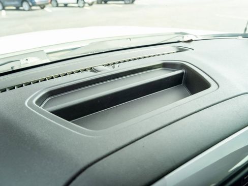 Used 2021 Chevrolet Silverado 1500 Custom image 22