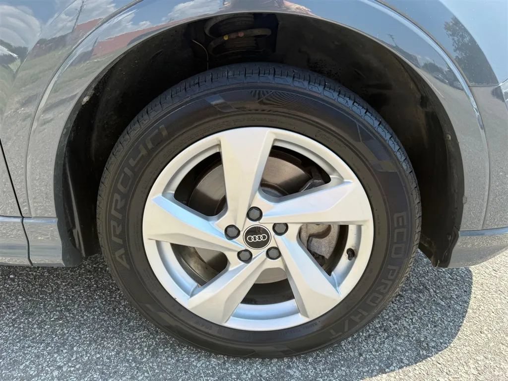 Used 2021 Audi Q3 2.0T Premium AWD/4WD image 43