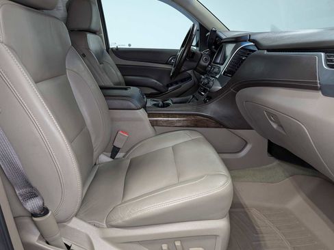 Used 2019 Chevrolet Tahoe LT image 43