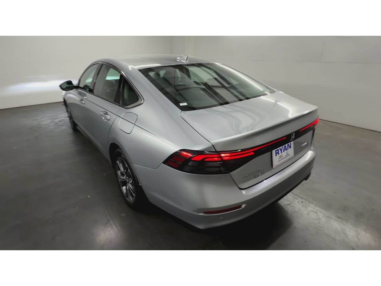 Used 2025 Honda Accord EX-L image 7