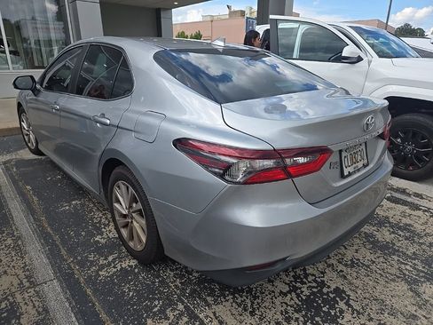 Used 2022 Toyota Camry LE FWD image 6