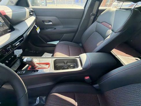 New 2026 Nissan Kicks SR w/ Cold Weather Package AWD/4WD image 20