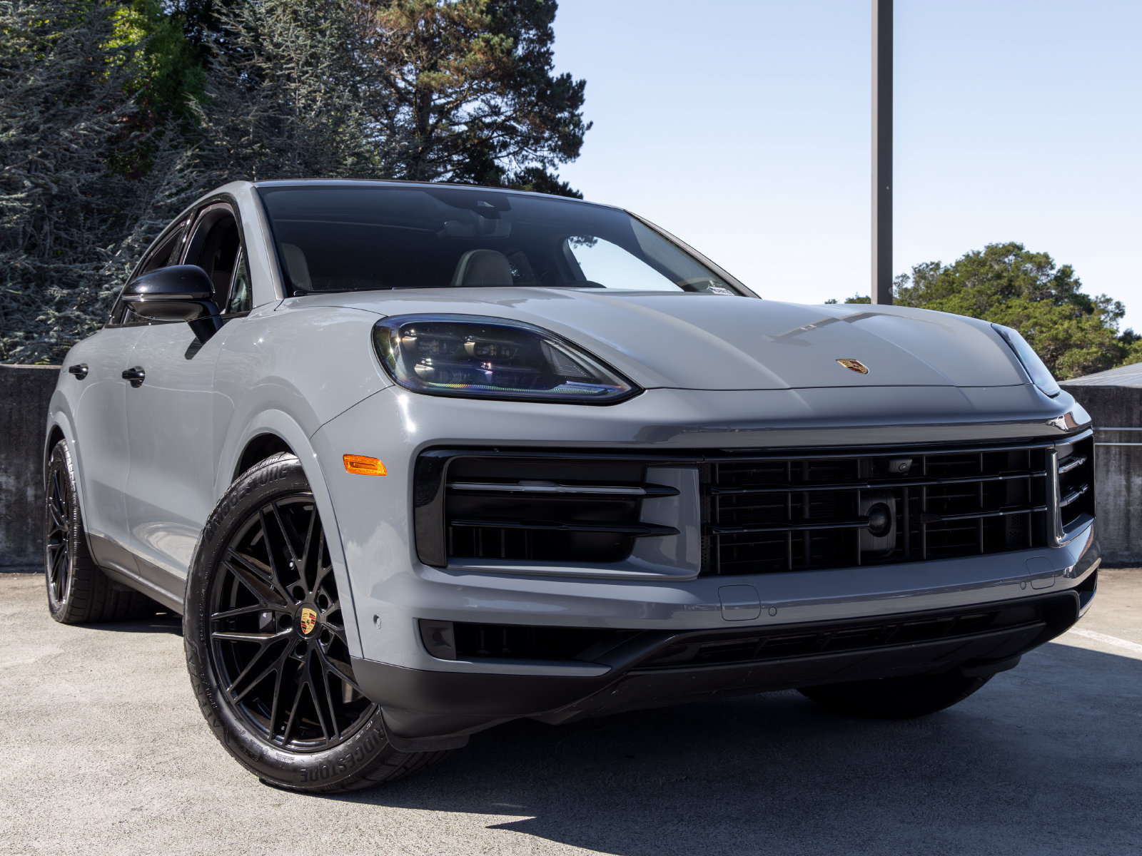 Certified 2024 Porsche Cayenne Coupe AWD/4WD image 9