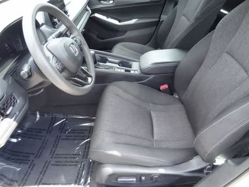 Used 2024 Honda Accord EX image 6