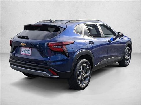 Used 2024 Chevrolet Trax LT image 5