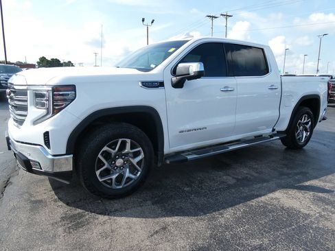 Certified 2023 GMC Sierra 1500 SLT w/ SLT Premium Plus Package AWD/4WD image 10