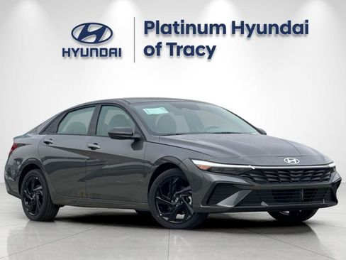 New 2026 Hyundai Elantra Sport FWD image 2