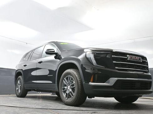 Used 2025 GMC Acadia Elevation FWD image 57