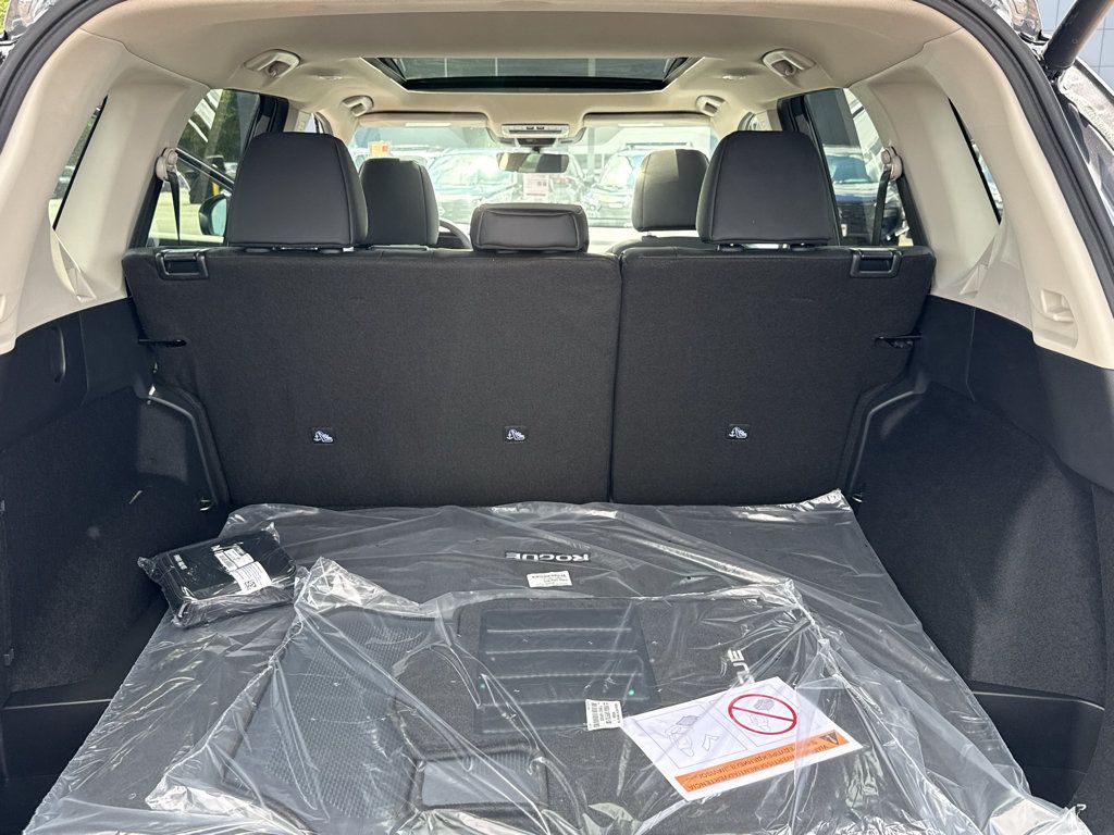 New 2026 Nissan Rogue Dark Armor AWD/4WD image 36