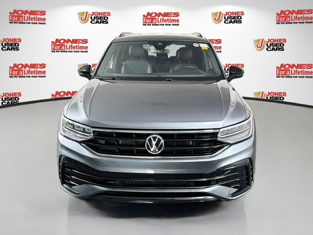 Used 2022 Volkswagen Tiguan SE R-Line FWD image 11