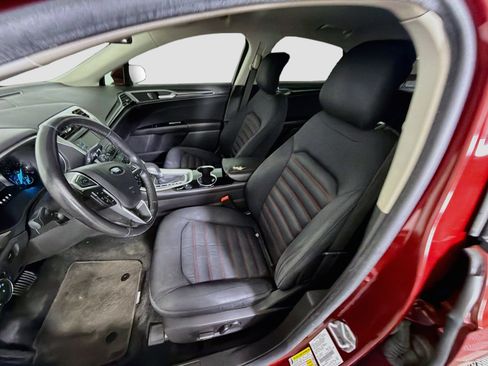 Used 2014 Ford Fusion SE w/ Equipment Group 201A FWD image 13
