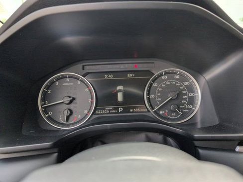 Used 2025 Mitsubishi Outlander SE FWD image 16