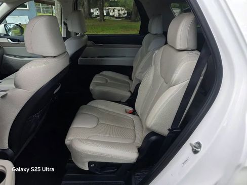 Used 2022 Hyundai Palisade SEL w/ Premium Package FWD image 22