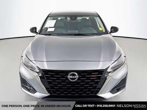 Certified 2025 Nissan Altima 2.5 SR FWD image 2