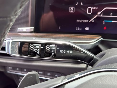 New 2026 Cadillac Escalade Luxury w/ Touring Package AWD/4WD image 15