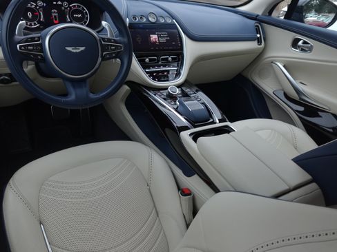 Used 2024 Aston Martin DBX 707 image 7