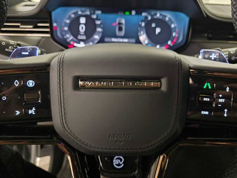 Used 2025 Land Rover Range Rover Sport SV Edition Two image 25