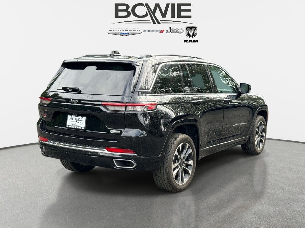 Used 2023 Jeep Grand Cherokee Overland RWD image 2