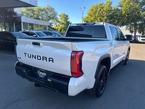 Used 2024 Toyota Tundra Limited AWD/4WD image 7