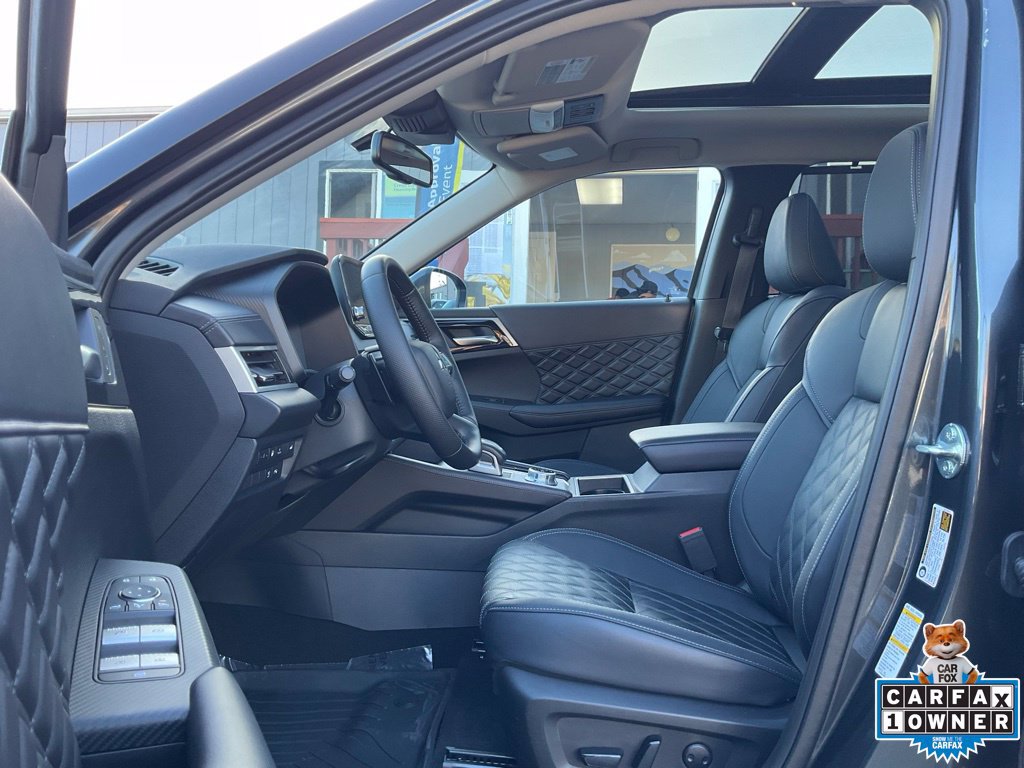 Used 2025 Mitsubishi Outlander SEL AWD/4WD image 8