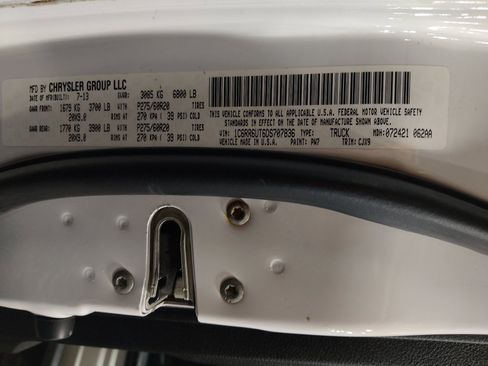 Used 2013 RAM 1500 Sport w/ Sport Premium Group image 33