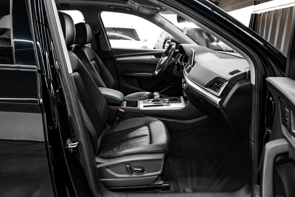 Used 2019 Audi Q5 2.0T Premium Plus w/ Premium Plus Package AWD/4WD image 40