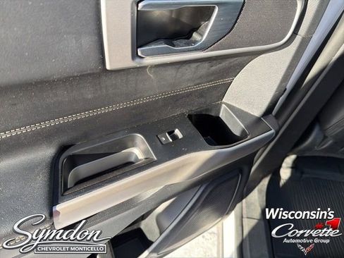 Used 2022 Ford Explorer XLT w/ Equipment Group 202A AWD/4WD image 19