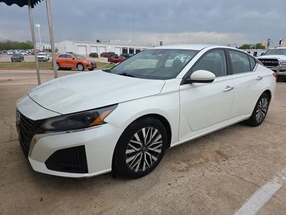 Used 2023 Nissan Altima 2.5 SV