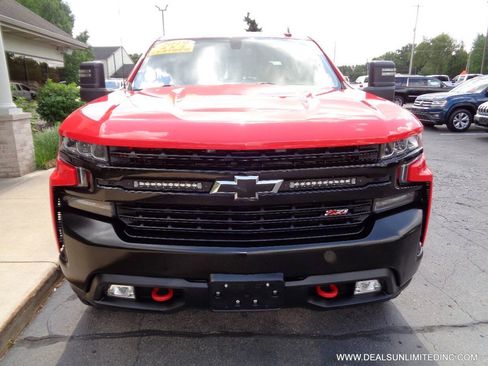 Used 2019 Chevrolet Silverado 1500 LT Trail Boss AWD/4WD image 30