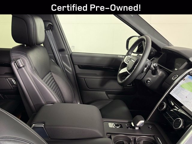 Used 2025 Land Rover Discovery S AWD/4WD image 30