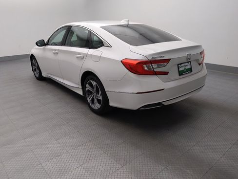 Used 2018 Honda Accord EX image 5