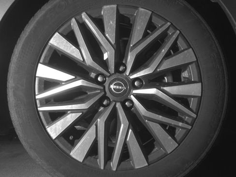 Used 2025 Nissan Altima 2.5 SV image 13