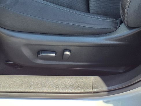 Used 2024 Nissan Altima 2.5 SV FWD image 4