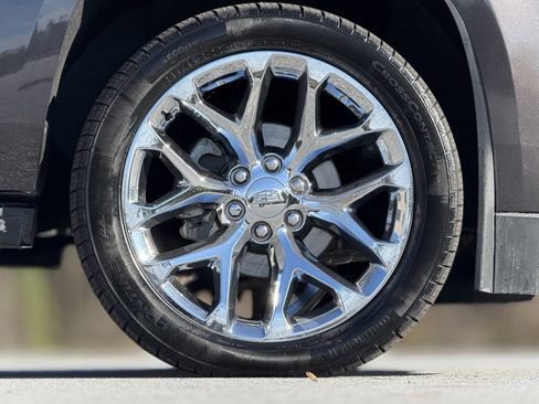 Used 2017 Cadillac Escalade Premium Luxury image 20