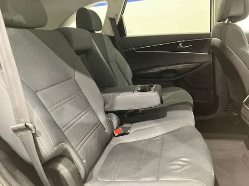 Used 2016 Kia Sorento LX image 33