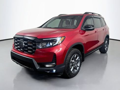 Used 2025 Honda Passport TrailSport image 5