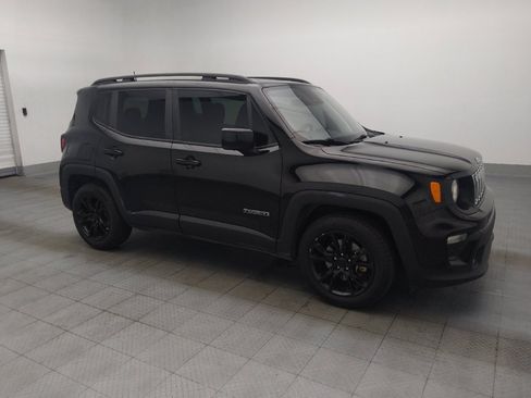 Used 2021 Jeep Renegade Latitude FWD image 11