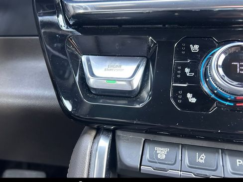 Used 2024 GMC Sierra 2500 Denali w/ Denali Reserve Package image 28