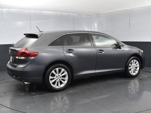 Used 2014 Toyota Venza LE FWD image 3