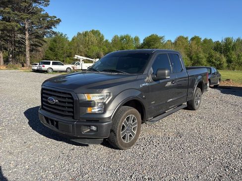 Used 2015 Ford F150 XLT w/ Equipment Group 301A Mid image 8