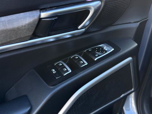 Used 2020 Kia Telluride EX w/ EX Premium Package image 15