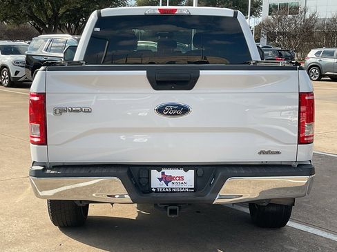 Used 2017 Ford F150 XLT w/ Trailer Tow Package image 6