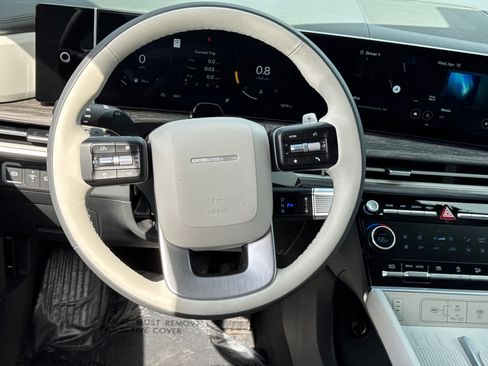 Used 2026 Hyundai Santa Fe Calligraphy image 17