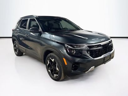 Used 2024 Kia Seltos EX