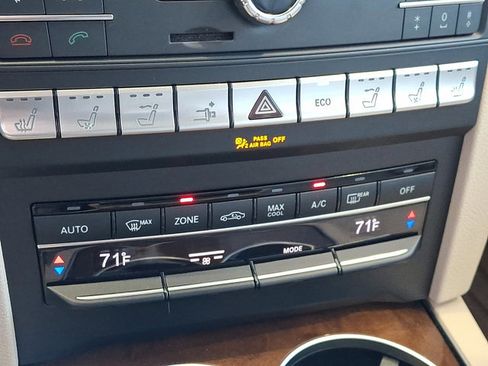 Used 2016 Mercedes-Benz E 400 Cabriolet image 15