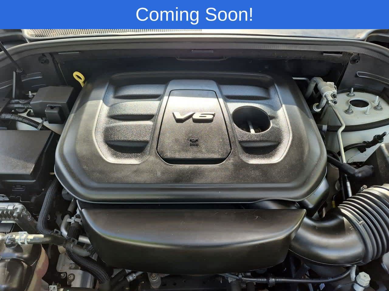 Used 2018 Jeep Grand Cherokee Altitude AWD/4WD image 14