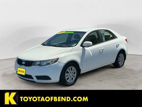 Used 2010 Kia Forte EX FWD image 1