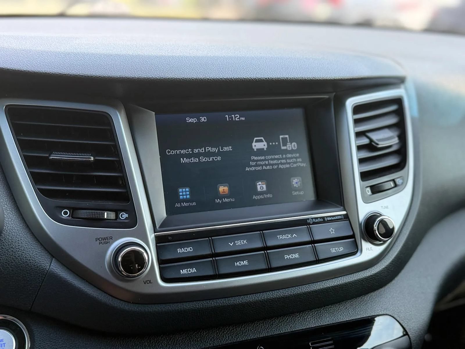 Used 2018 Hyundai Tucson Value FWD image 19
