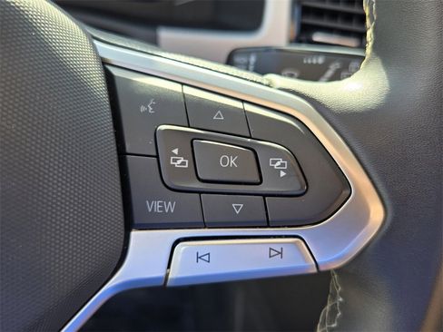 Used 2022 Volkswagen Atlas SE image 25