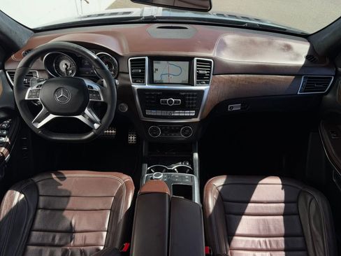 Used 2014 Mercedes-Benz GL 63 AMG 4MATIC image 12